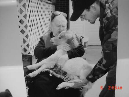 ~Thumbelina's 1st colt- visitig a shut- in~